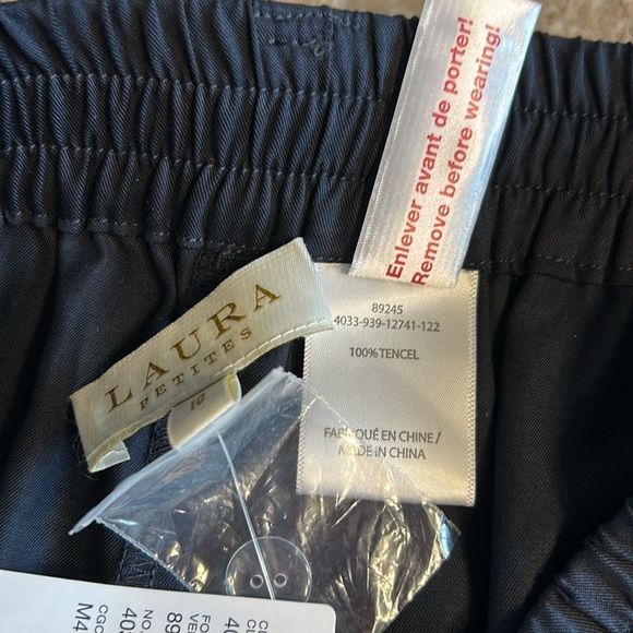 Laura tencil shorts , NWT, sz 10 P blue ,snaps , elastic band mature,travel - Picture 9 of 12